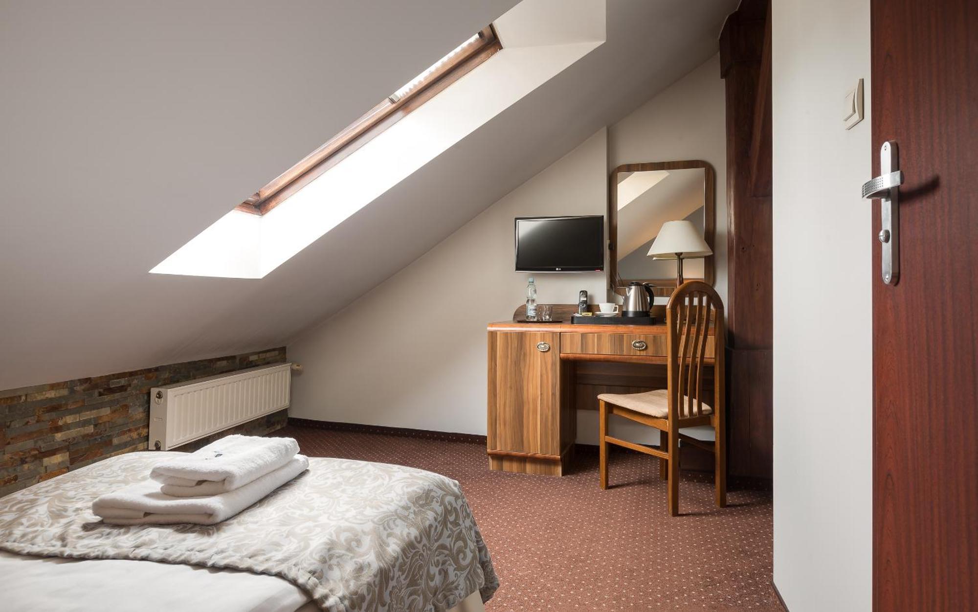 Small Single Room